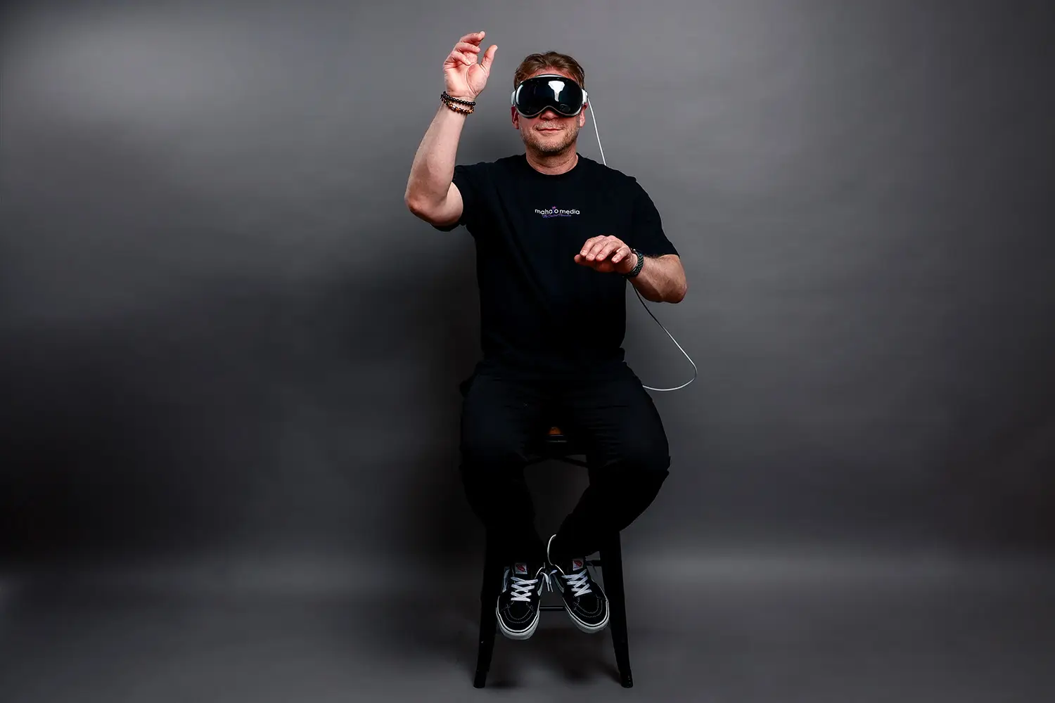Mahalo Media - Apple Vision Pro